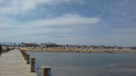 Widok z pomostu na resort.