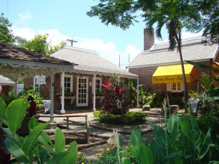 Kingston, Devon House